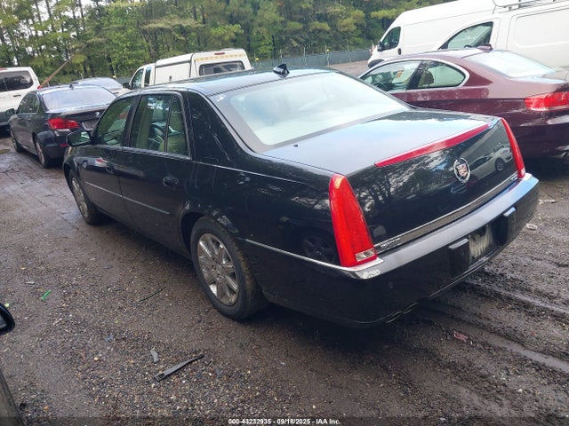 2010 CADILLAC DTS 1G6KH5EY1AU112834 Photo 2
