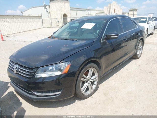 Volkswagen 2014 2014 1VWBN7A33EC024517 Image 2