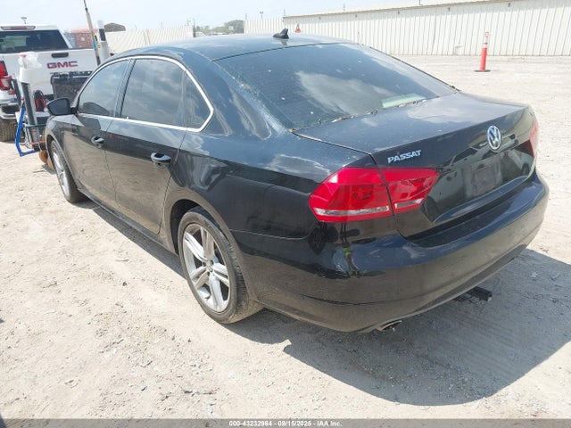 Volkswagen 2014 2014 1VWBN7A33EC024517 Image 3