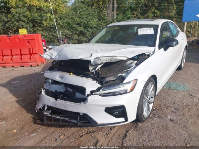 2021 VOLVO S60 7JR102FZ1MG108776 Photo 1