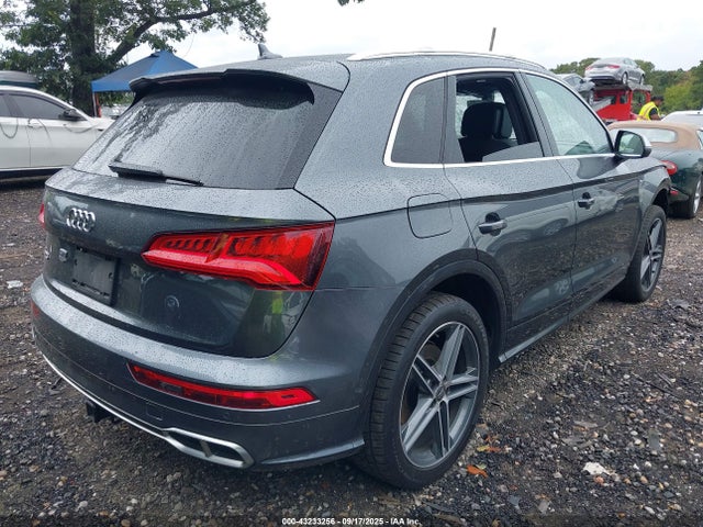 2018 AUDI SQ5 WA1C4AFY6J2061079 Photo 3