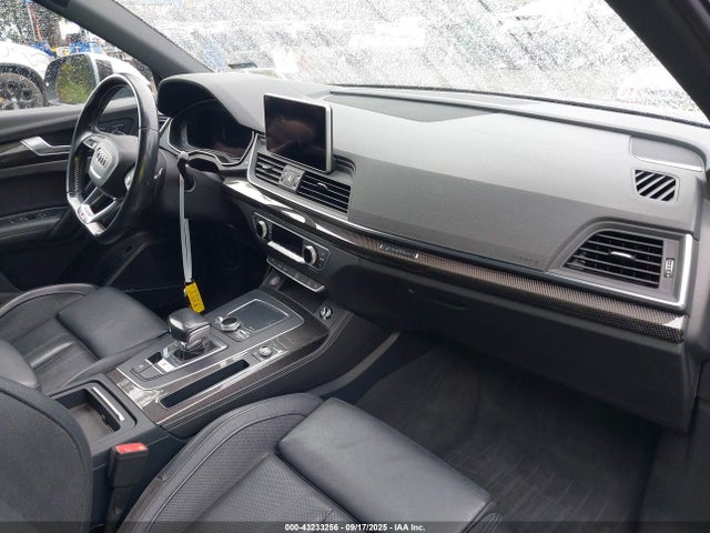 2018 AUDI SQ5 WA1C4AFY6J2061079 Photo 4