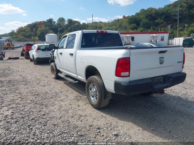2016 RAM 2500 3C6TR5CT5GG118189 Photo 2