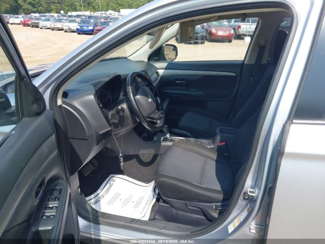 2016 MITSUBISHI OUTLANDER JA4AD2A32GZ031747 Photo 4