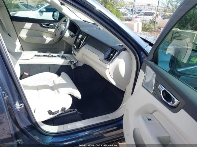 2022 VOLVO XC60 RECHARGE PLUG-IN HYBRID YV4BR0DL0N1964907 Photo 4