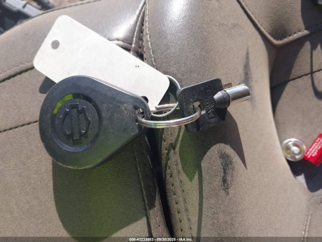 2019 HARLEY-DAVIDSON FLHXS 1HD1KRP16KB661779 Photo 10