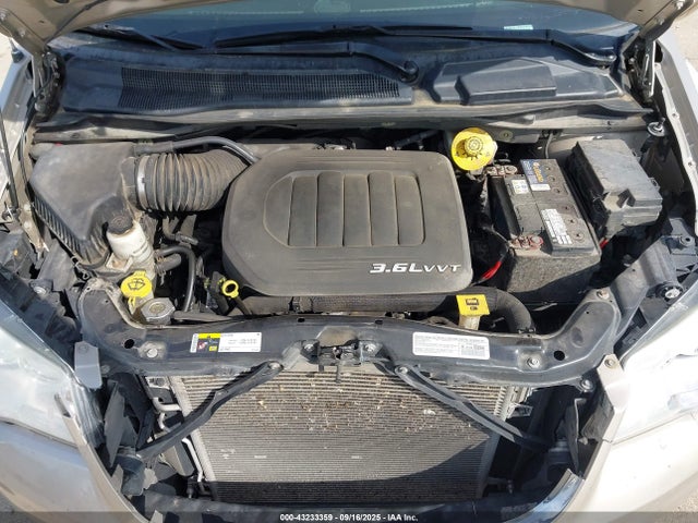 2C4RC1CG7ER304369 Chrysler Town and Country