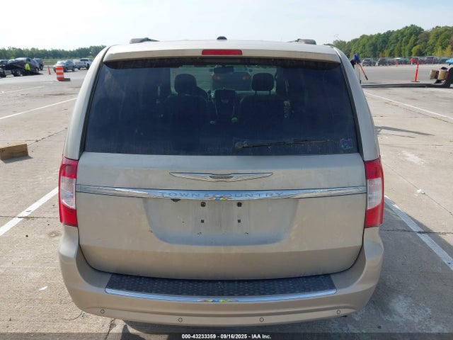 2C4RC1CG7ER304369 Chrysler Town and Country