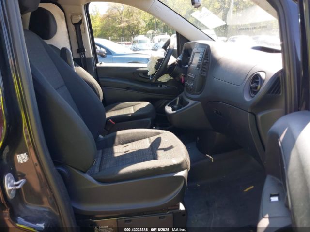 2017 MERCEDES-BENZ METRIS WD3PG2EA3H3297079 Photo 4