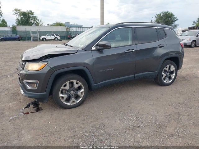 Jeep 2019 2019 3C4NJDCB2KT594538 Image 2