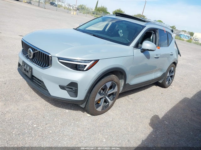 2025 VOLVO XC40 YV4L12UE5S2566400 Photo 1
