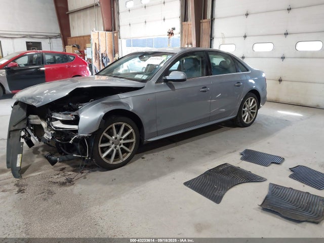 2016 AUDI A4 WAUBFAFL5GA003556 Photo 1