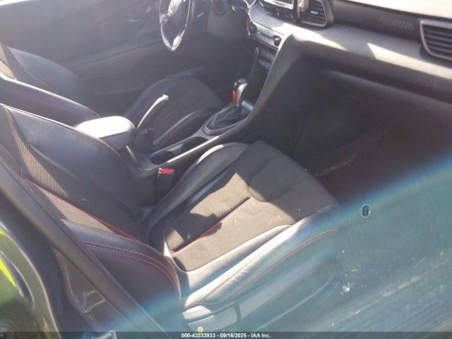 2019 HYUNDAI VELOSTER KMHTG6AF2KU012902 Photo 4