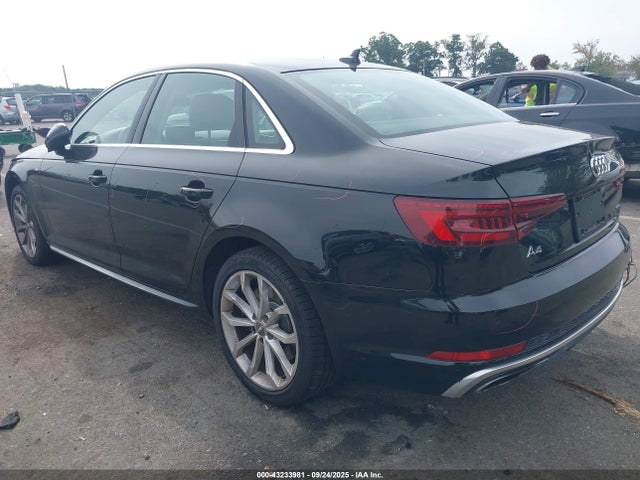 2019 AUDI A4 WAUENAF45KN007326 Photo 2