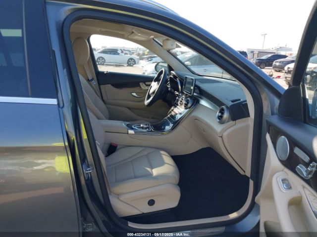 2019 MERCEDES-BENZ GLC 300 WDC0G4JB5KV144100 Photo 4