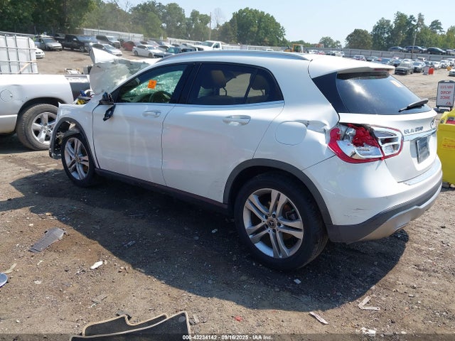 2019 MERCEDES-BENZ GLA 250 WDCTG4GB9KU007655 Photo 2