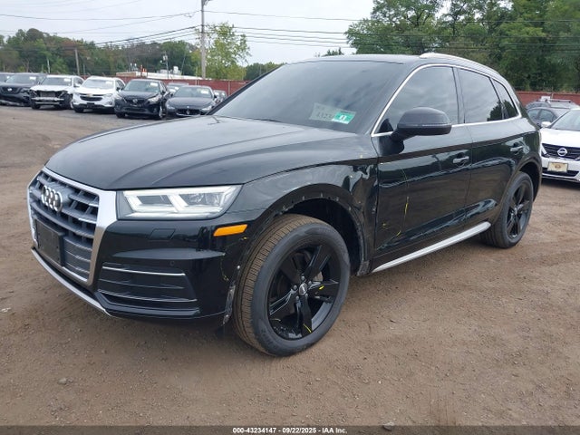 2018 AUDI Q5 WA1BNAFY0J2240825 Photo 1