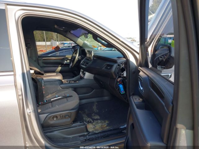 2022 GMC YUKON XL 1GKS1FKD1NR205780 Photo 4