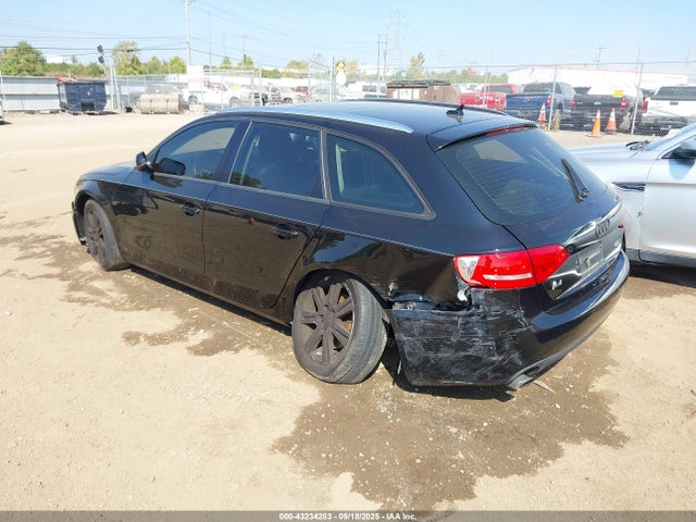 2011 AUDI A4 WAUSFAFL9BA077443 Photo 2