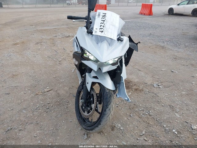 ML5EXGH14SDA59942 Kawasaki Ninja 500