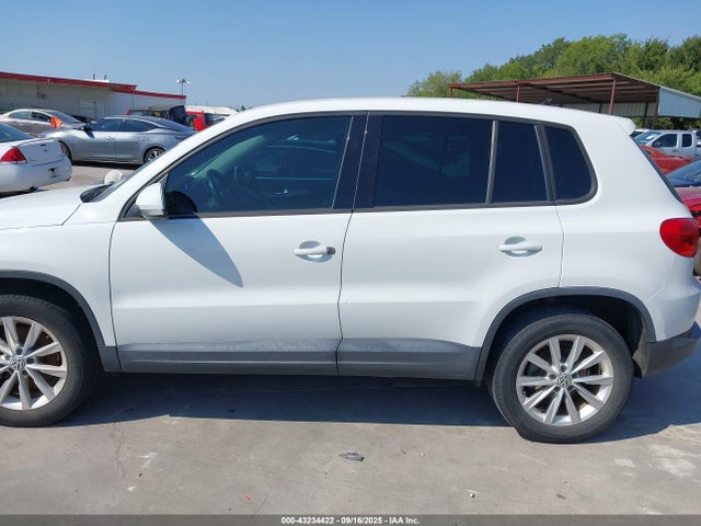 WVGAV3AX5EW560518 Volkswagen Tiguan
