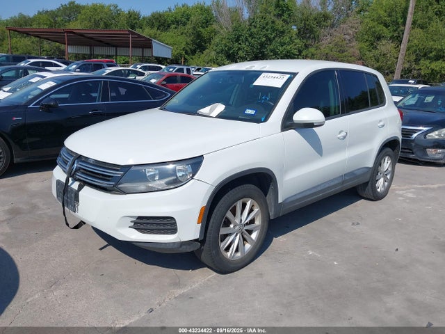 WVGAV3AX5EW560518 Volkswagen Tiguan