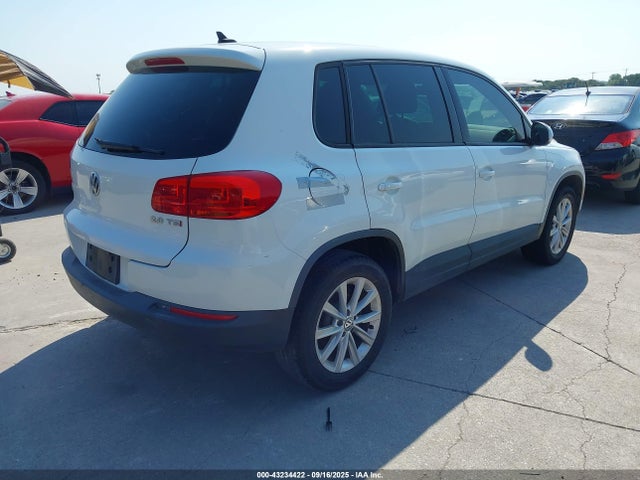 WVGAV3AX5EW560518 Volkswagen Tiguan
