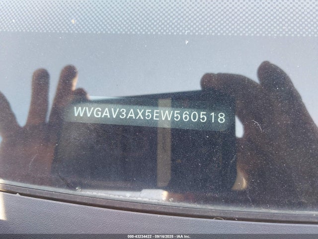 WVGAV3AX5EW560518 Volkswagen Tiguan