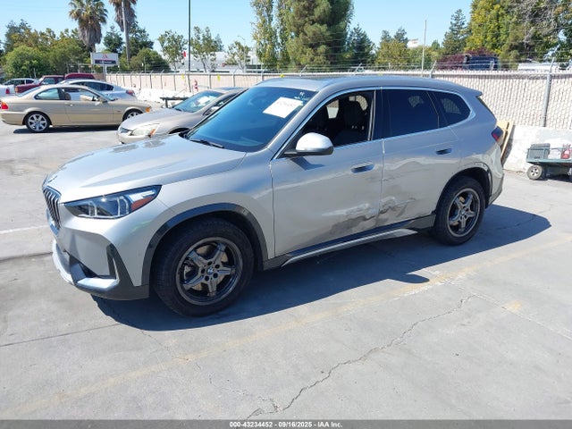 WBX73EF05R5Y92873 BMW X1