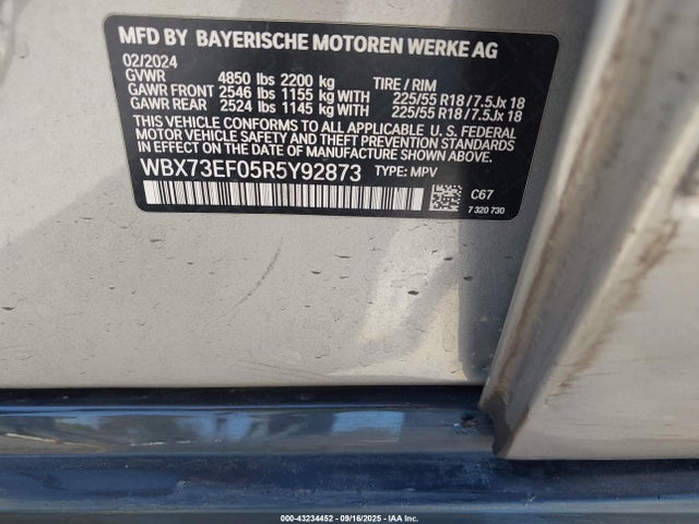WBX73EF05R5Y92873 BMW X1