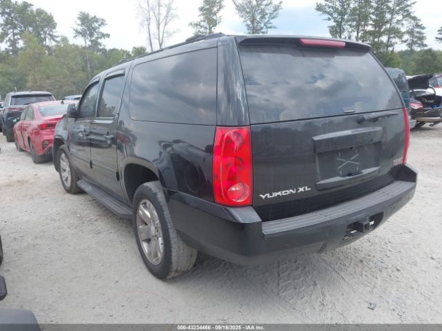 2014 GMC YUKON XL 1500 1GKS1HE00ER179855 Photo 2