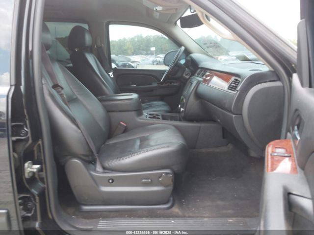 2014 GMC YUKON XL 1500 1GKS1HE00ER179855 Photo 4