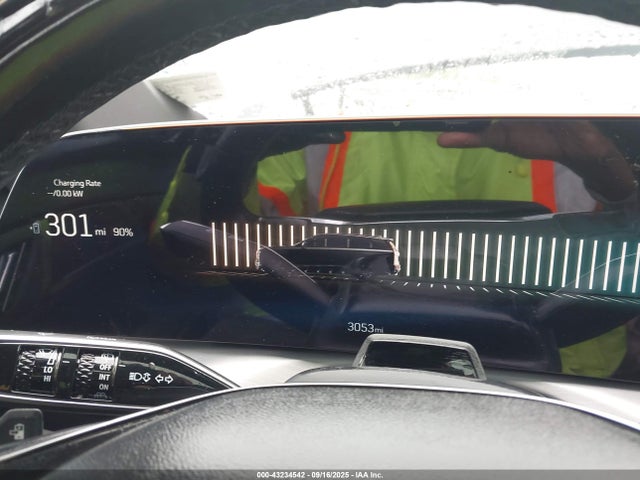 2026 CADILLAC VISTIQ 1GYC3NML6TZ701772 Photo 6