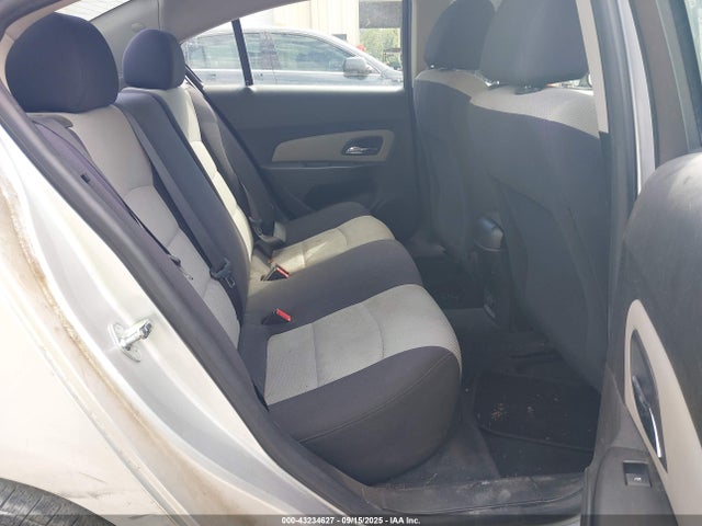 1G1PA5SH3F7235089 Chevrolet luw