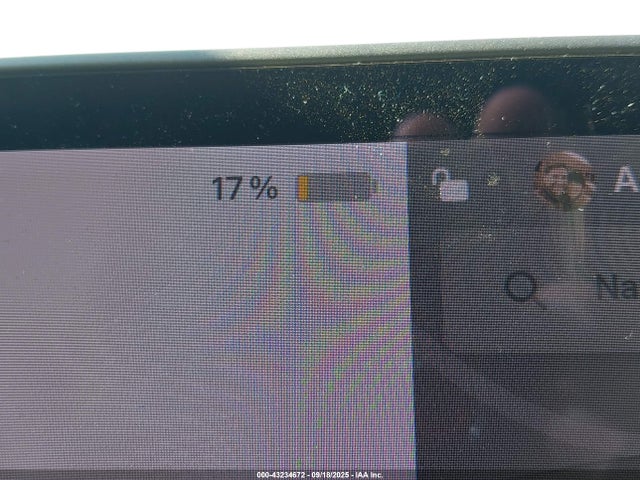 Tesla Model Y 2020 5YJYGDEE1LF010097 Image 16