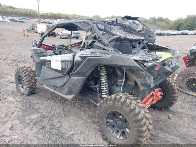 2021 CAN-AM MAVERICK X3 3JBVDAV48MK001782 Photo 2
