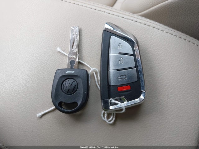 WVGBV7AX1GW583213 Volkswagen TIGUAN S