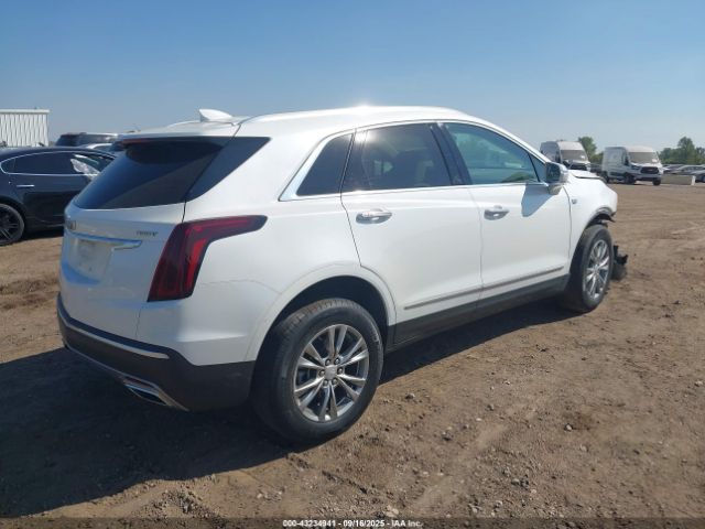 2022 CADILLAC XT5 1GYKNDR40NZ159816 Photo 3