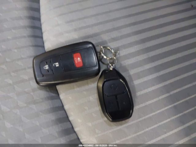 2017 TOYOTA PRIUS JTDKARFU5H3531287 Photo 10