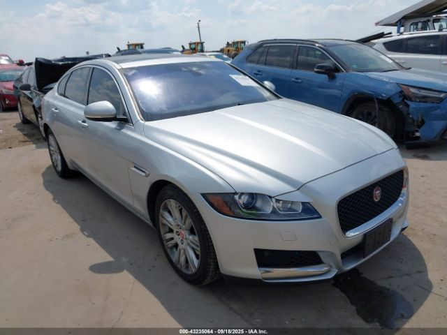 2017 JAGUAR XF SAJBJ4BV3HCY40226 Photo 0