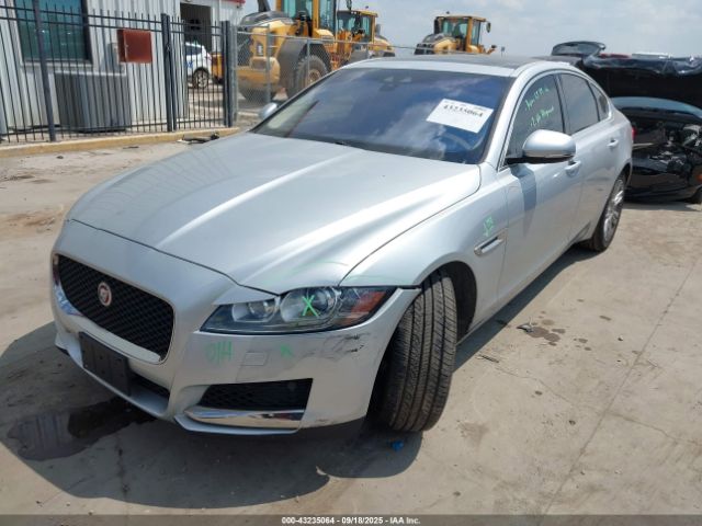 2017 JAGUAR XF SAJBJ4BV3HCY40226 Photo 1