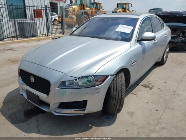 2017 JAGUAR XF SAJBJ4BV3HCY40226 Photo 5