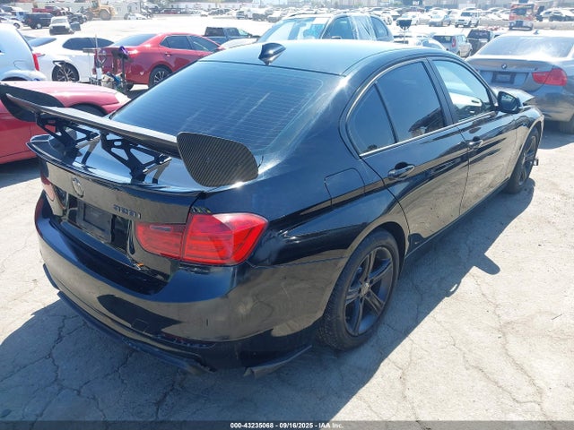 WBA3C1C5XFP852225 BMW 328I