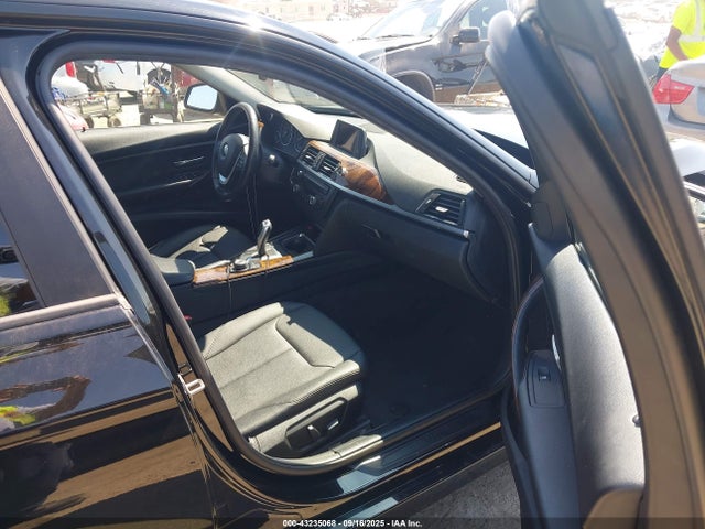 WBA3C1C5XFP852225 BMW 328I