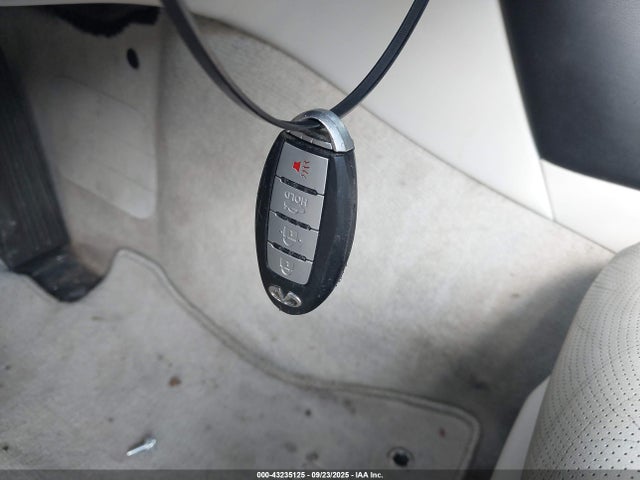 Продажа на аукционе авто 2015 Infiniti Q50 Premium, vin: JN1BV7ARXFM390920, номер лота: 43235125