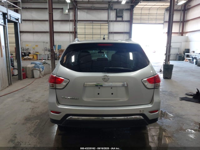 Nissan 2015 2015 5N1AR2MN8FC722394 Image 16