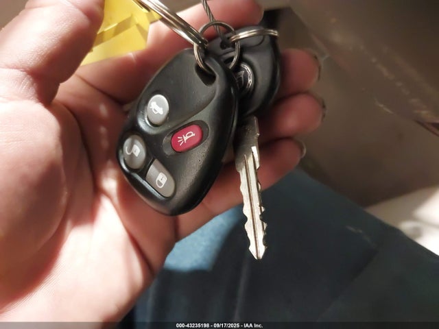 2005 CADILLAC DEVILLE 1G6KE54Y75U122400 Photo 10