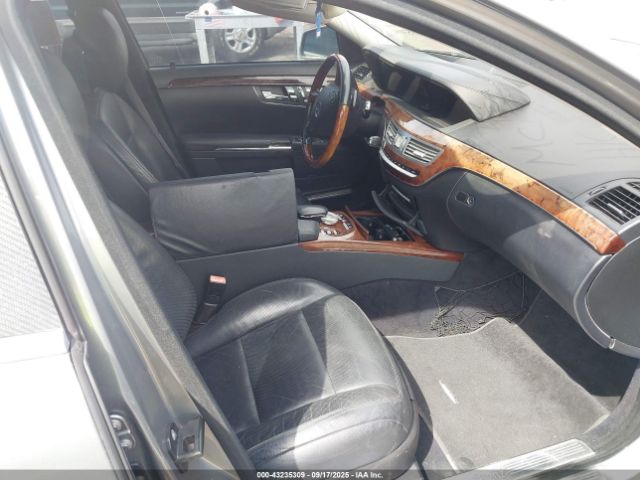 2011 MERCEDES-BENZ S 550 WDDNG7BB1BA374189 Photo 4