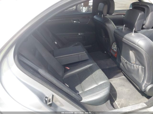 2011 MERCEDES-BENZ S 550 WDDNG7BB1BA374189 Photo 7