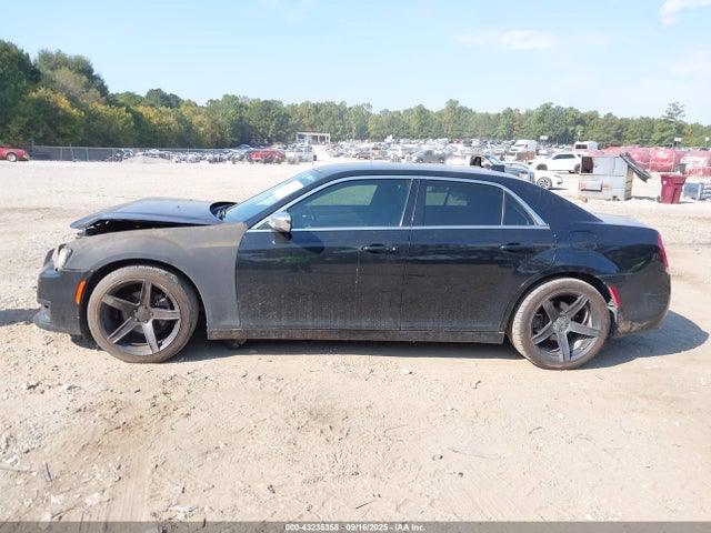Chrysler 300 2018 2C3CCAAG2JH338295 Image 14